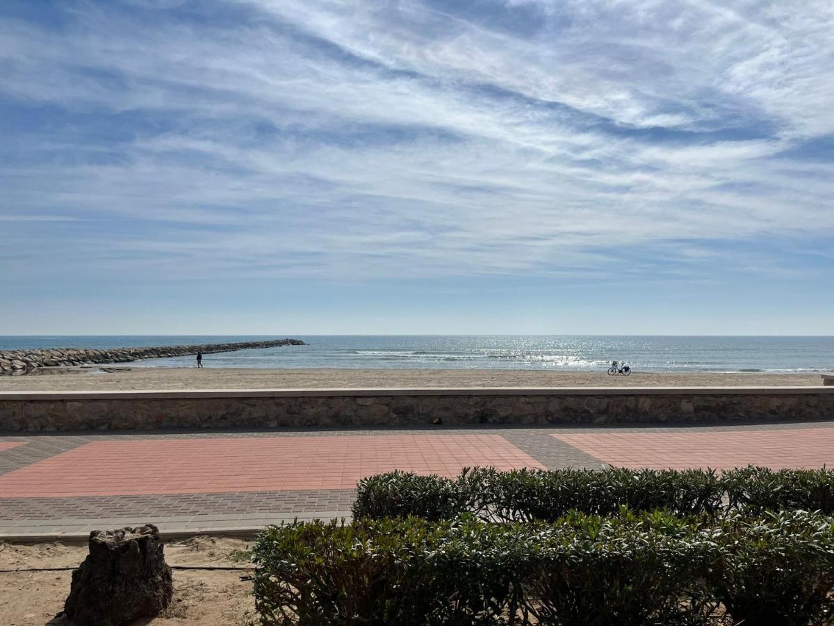Casa En Primera Linea De Playa بوسول المظهر الخارجي الصورة