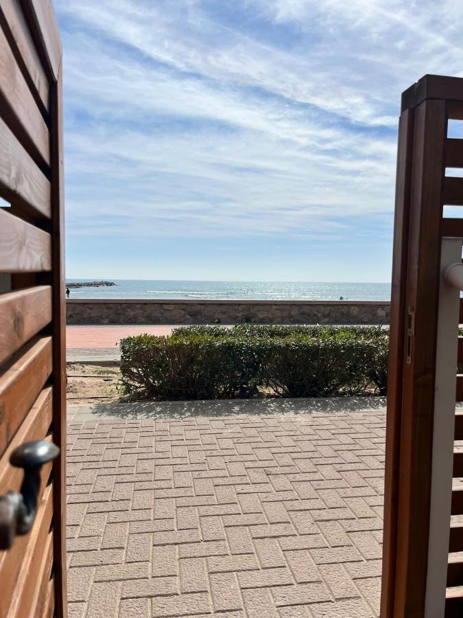 Casa En Primera Linea De Playa بوسول المظهر الخارجي الصورة