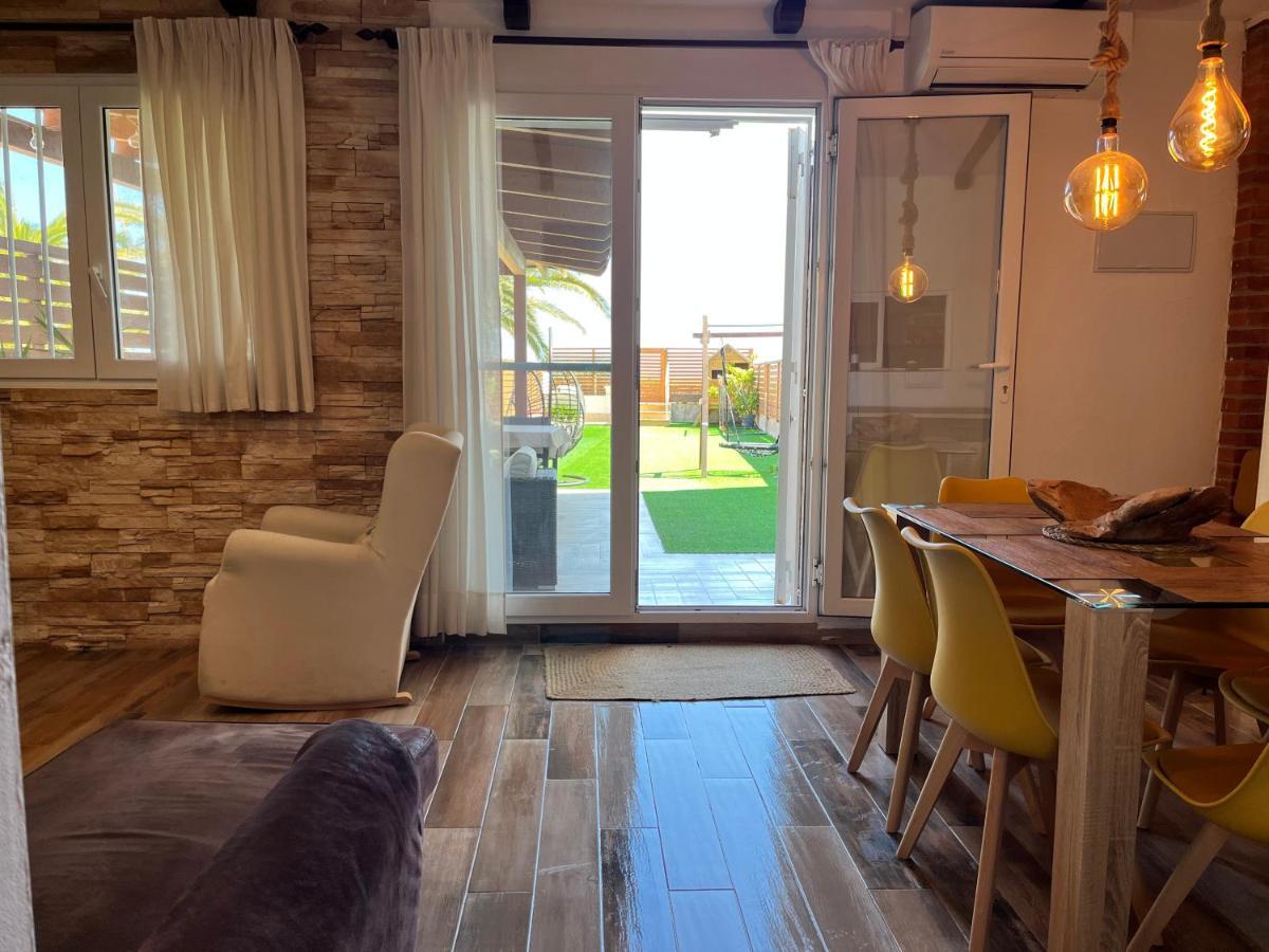 Casa En Primera Linea De Playa بوسول المظهر الخارجي الصورة